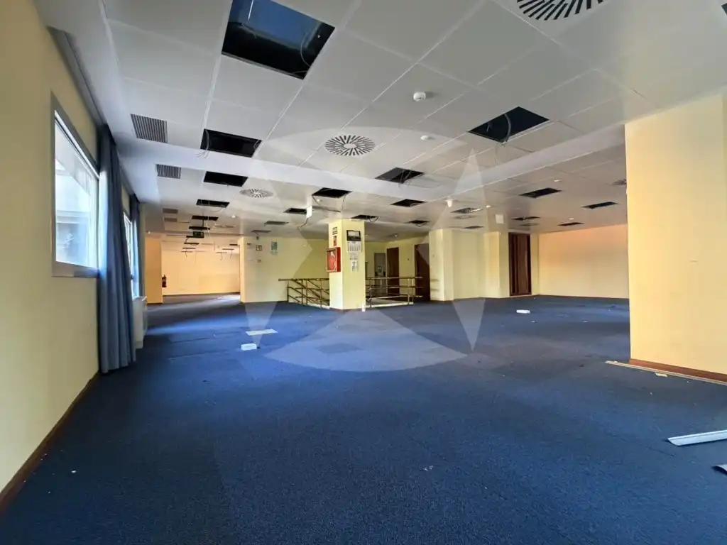 Gewerbefläche zum Verkauf in Plaza Portugal, imagen 10