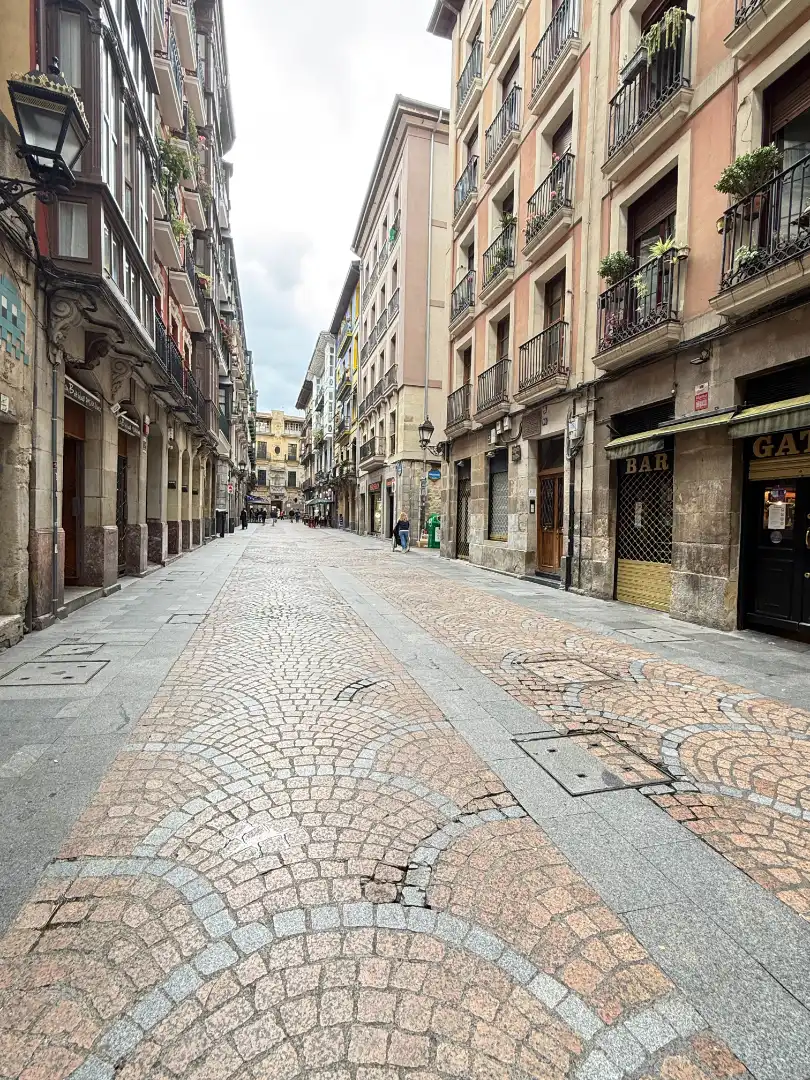 Vista exterior de Piso en venta en Bilbao  con Calefacción, Terraza y Amueblado