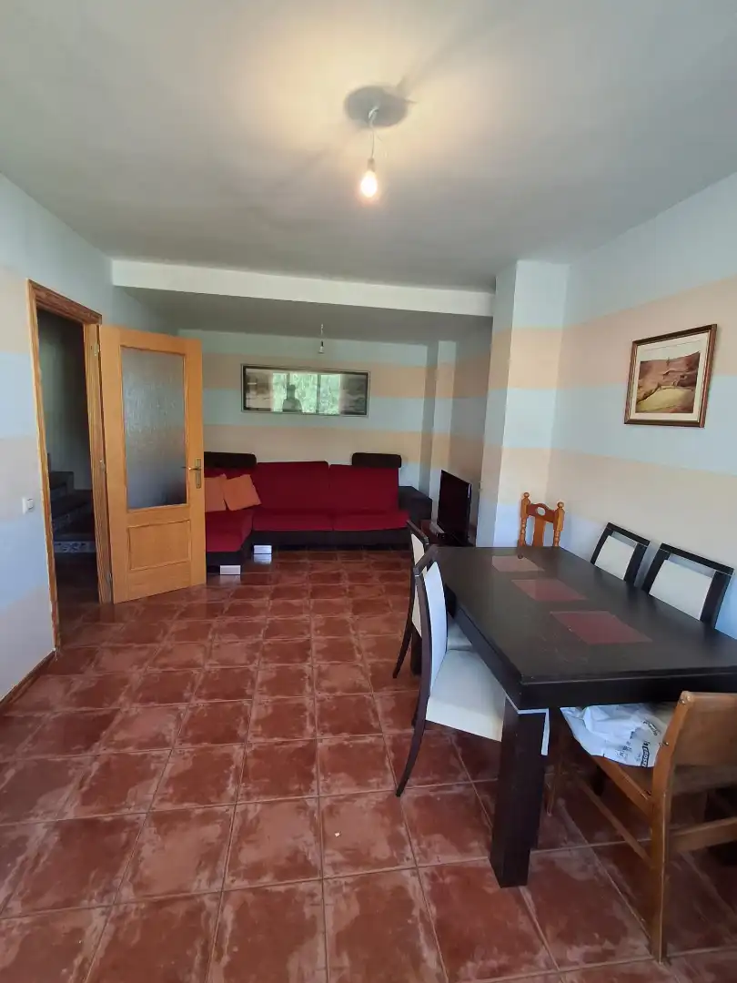 Sala d'estar de Casa adosada en venda en Torrecilla En Cameros amb Calefacció, Parquet i Terrassa