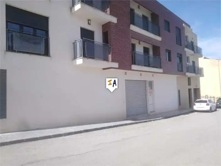 Local comercial en venda a Torredelcampo, imagen 2