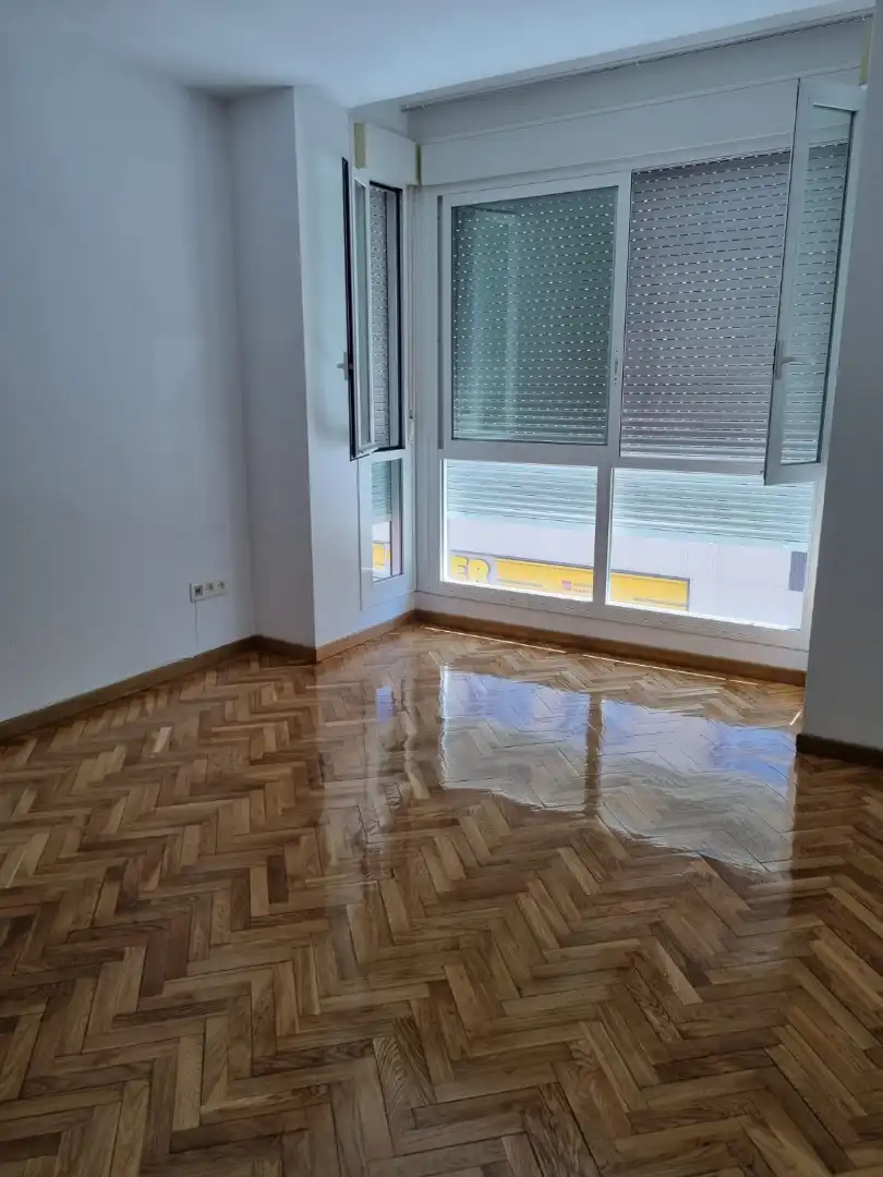Habitación de Piso de alquiler en Madrid con Calefacción, Parquet y Trastero