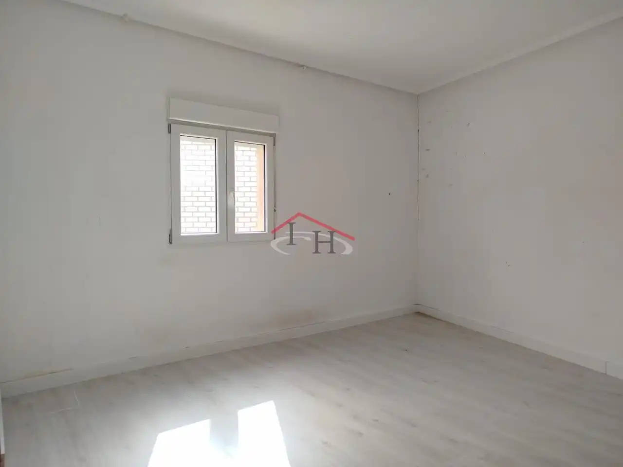 Habitación de Casa o chalet en venta en León Capital  con Calefacción y Terraza