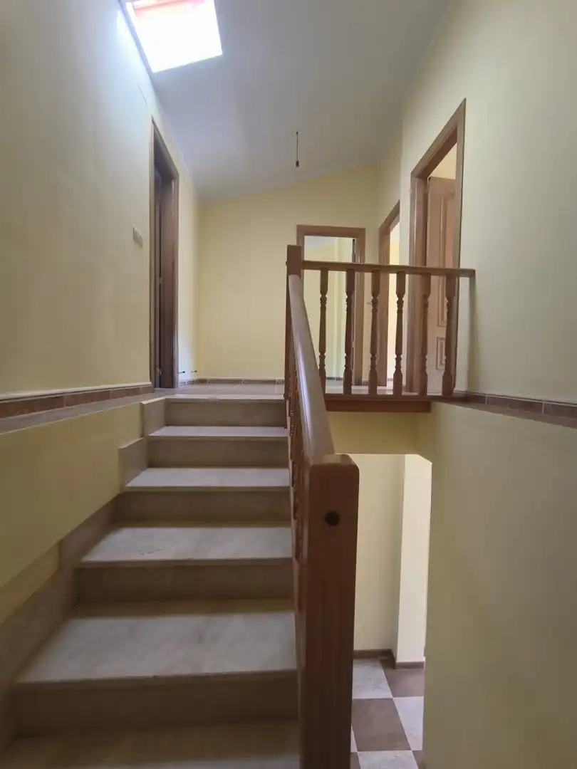 Houses for sale in Mamolar  with Heating, Private garden and Parquet flooring