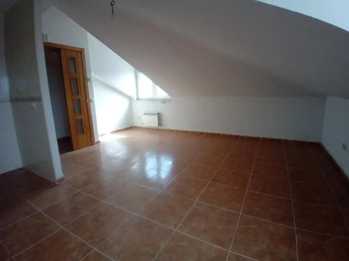 Àtic en venda en Hontanares de Eresma amb Traster