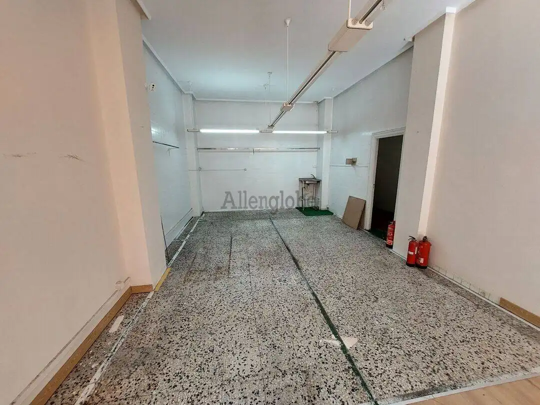 Local de alquiler en Oviedo 