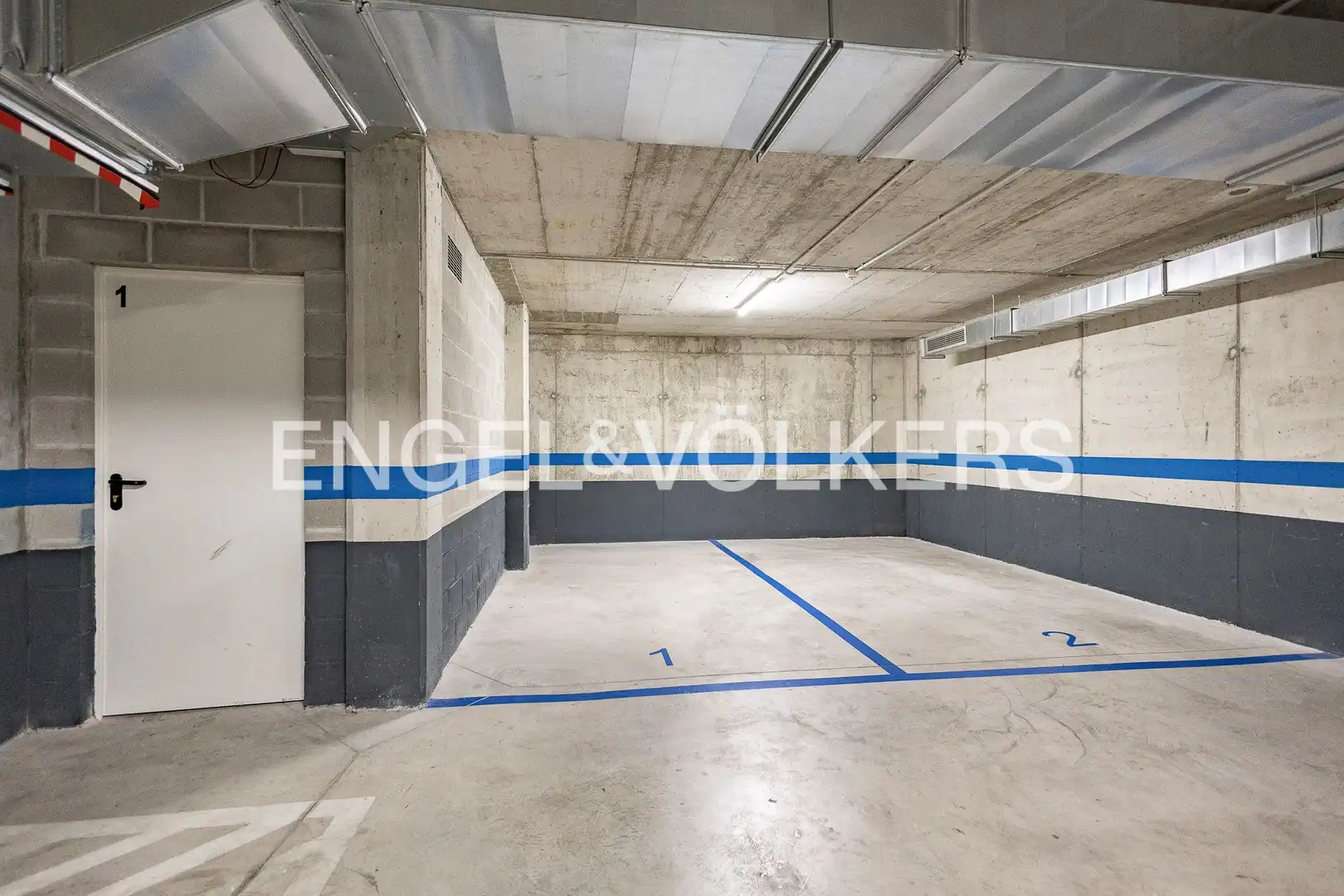 Parking de Piso en venta en Sant Just Desvern con Aire acondicionado, Calefacción y Jardín privado