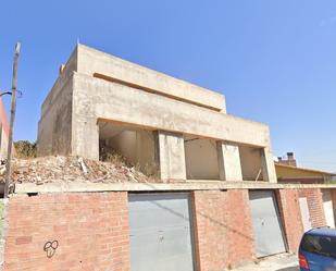 Exterior view of Building for sale in Sant Vicenç Dels Horts  with Alarm