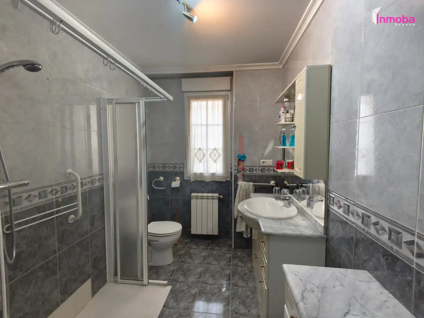 Bathroom of Houses for sale in Milagros  with Heating, Private garden and Parquet flooring