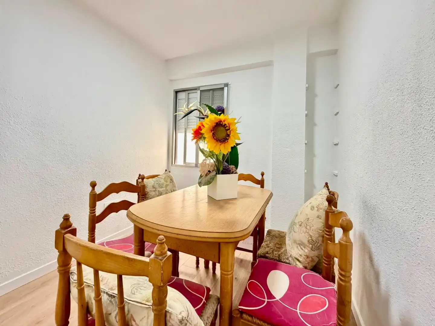 Dining room of Flat for rent in Valencia  with Air Conditioner, Heating and Balcony
