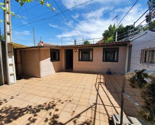 Vista exterior de Casa o xalet en venda en Nigrán amb Jardí privat