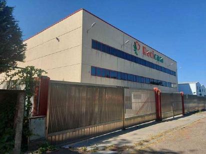 Exterior view of Industrial buildings for sale in Mejorada del Campo