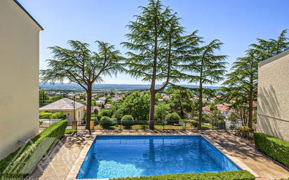 Flat for sale in de la Residencia, Abantos - Carmelitas