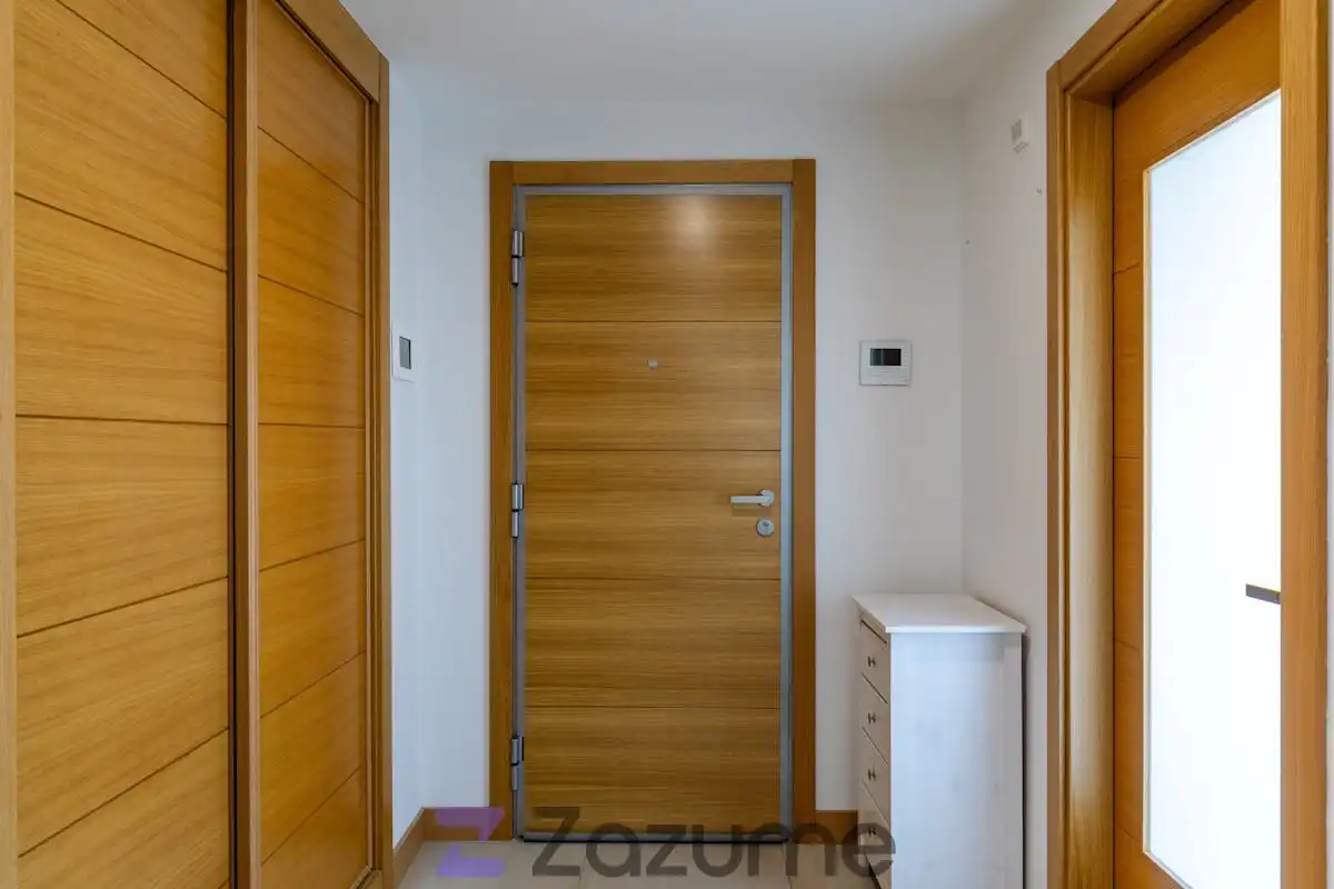 Flat for rent in Madrid  with Air Conditioner, Private garden and Terrace