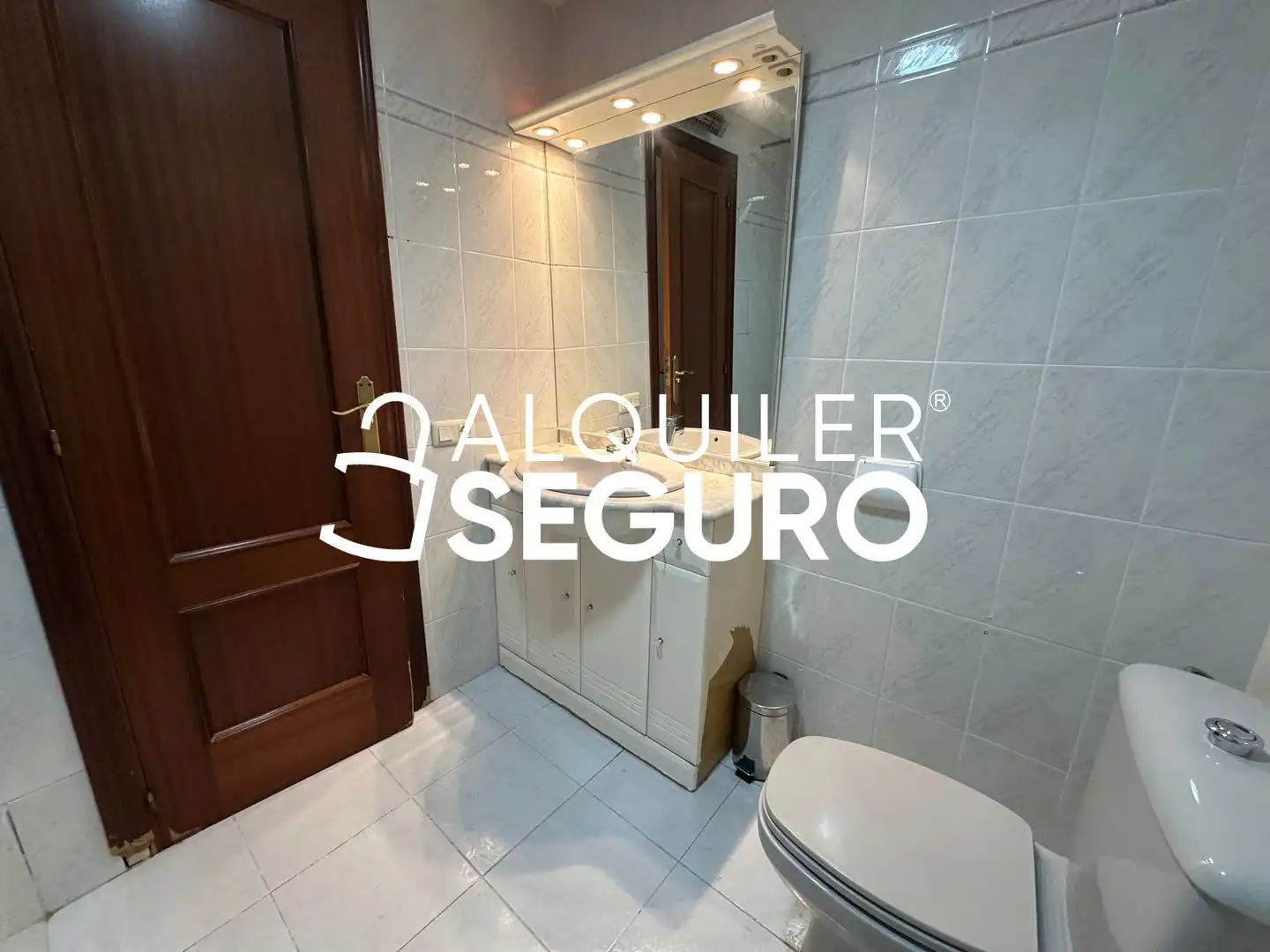 Bathroom of Attic for rent in Mislata  with Air Conditioner and Terrace