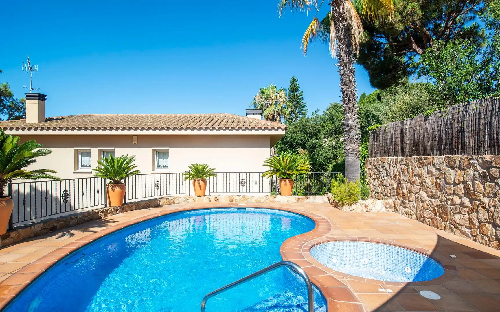 Piscina de Casa o chalet en venta en Tossa de Mar con Calefacción, Jardín privado y Terraza
