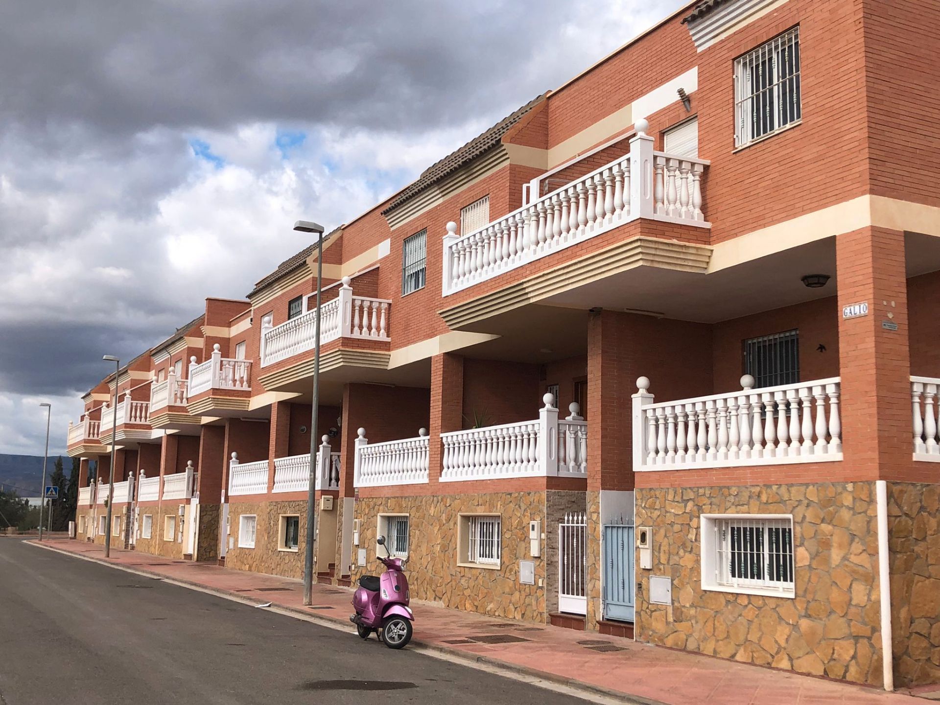Exterior view of Houses for sale in  Almería Capital