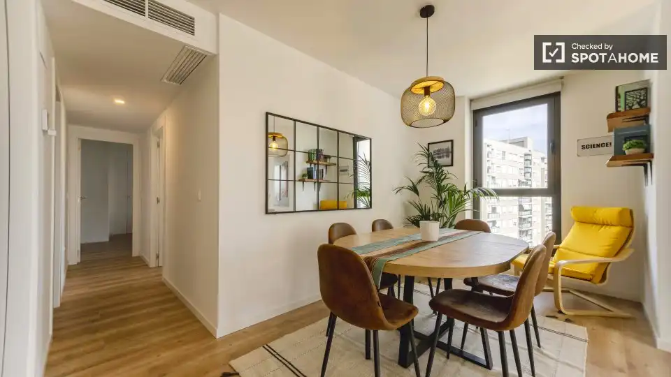 Comedor de Piso de alquiler en Valencia con Aire acondicionado, Calefacción y Amueblado