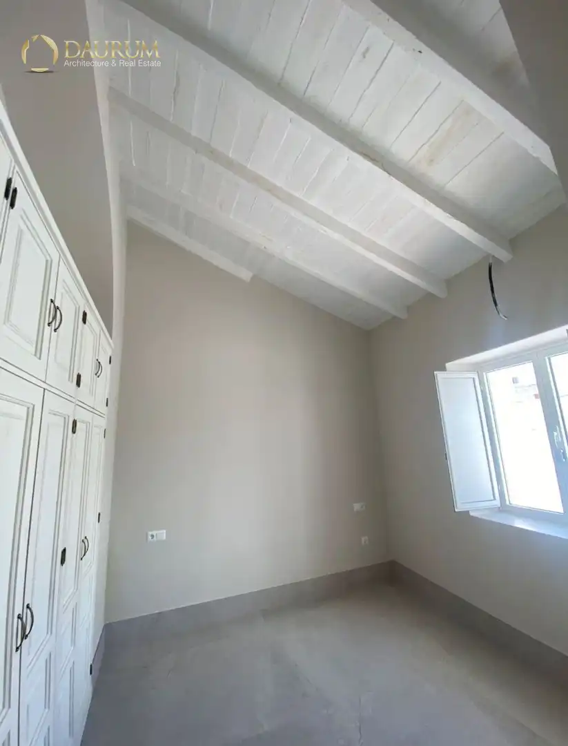 Flat for sale in Utrera  with Air Conditioner, Terrace and Furnished