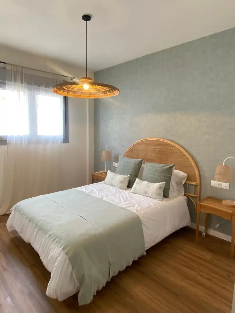 Dormitori de Apartament en venda en Estepona amb Aire condicionat, Calefacció i Jardí privat