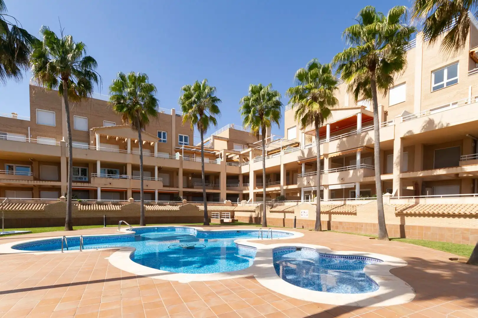 Apartments for sale in Carrer Llac Baikal, 7, L'Almadrava - L'Estanyó