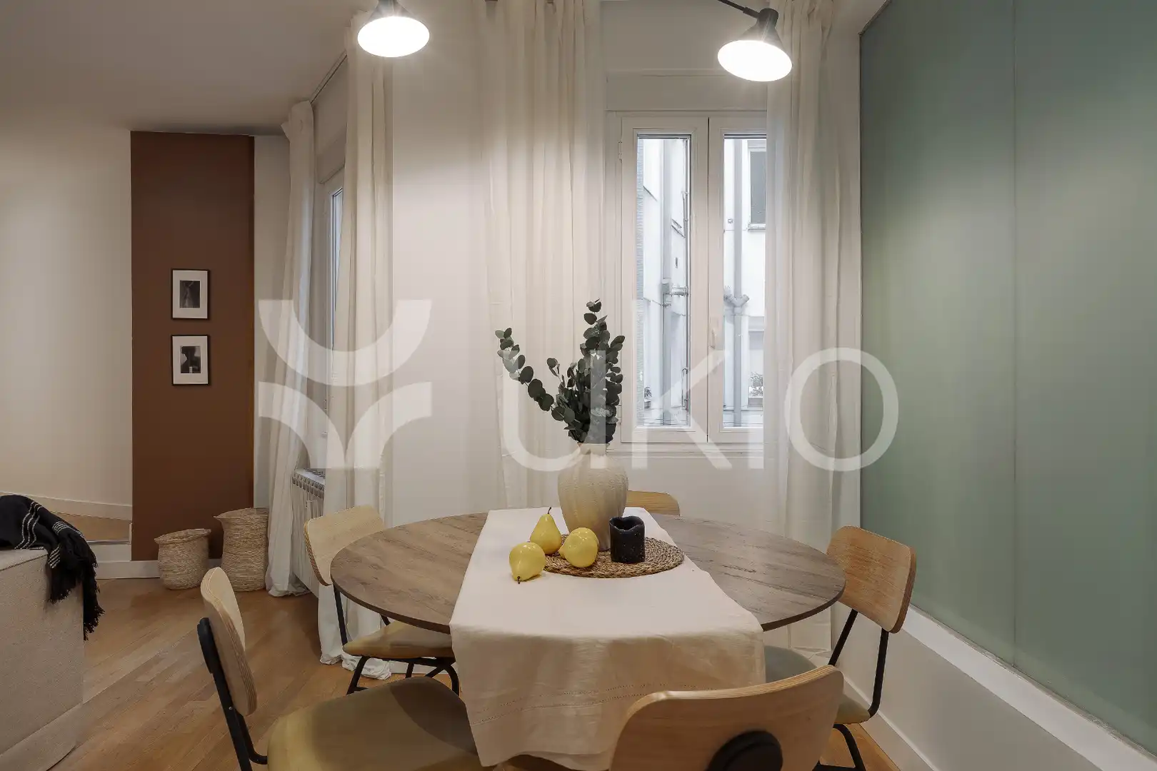 Comedor de Apartamento de alquiler en Madrid con Aire acondicionado, Calefacción y Amueblado