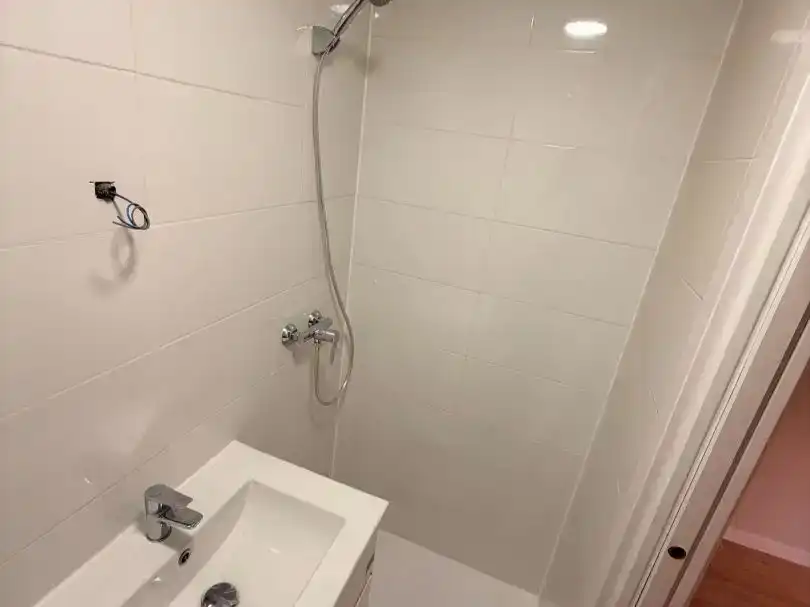 Baño de Piso de alquiler en Móstoles con Balcón