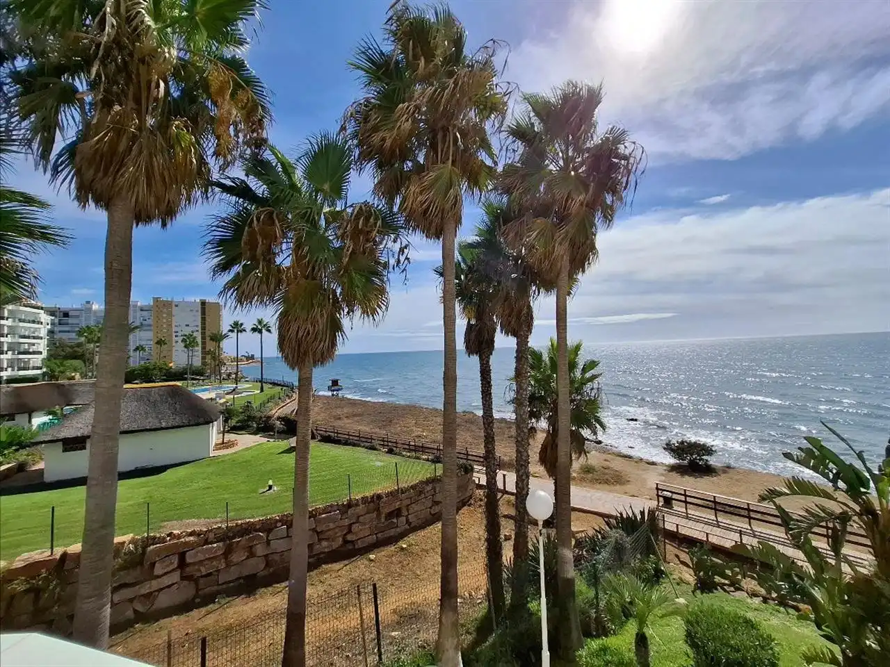Apartament amb piscina en venda a Calahonda, imagen 13