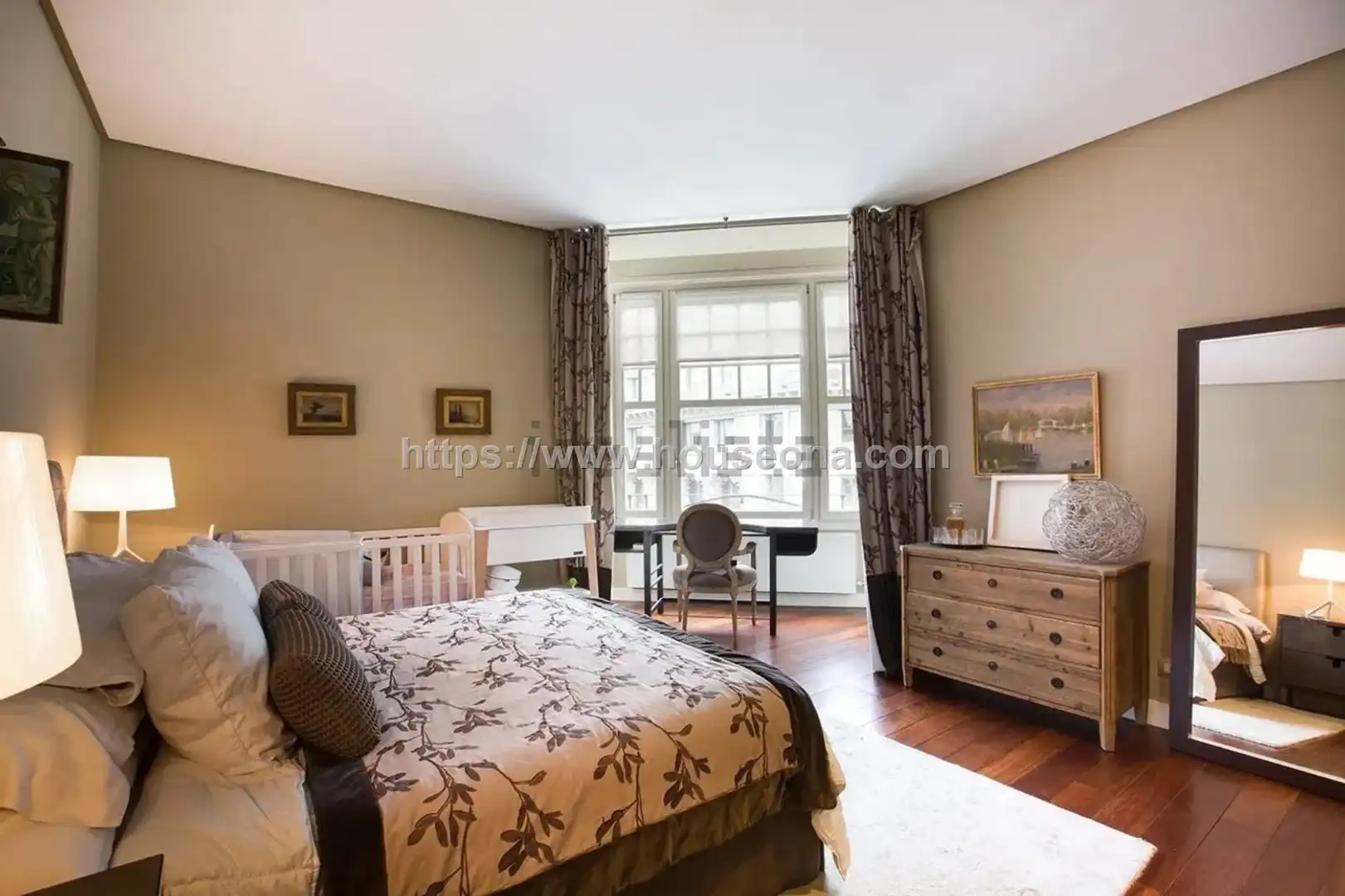 Schlafzimmer von Maisonette zum Verkauf in Bilbao  mit Abstellraum, Möbliert und Balkon