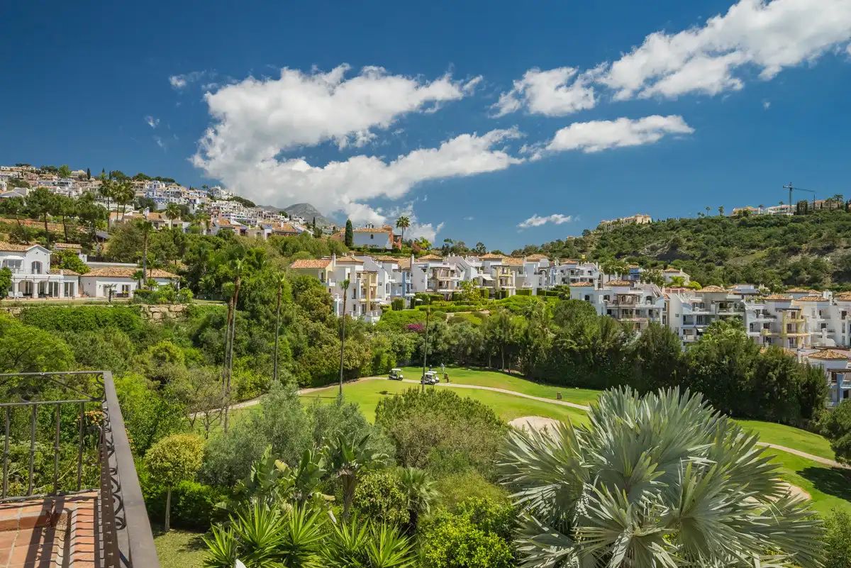 Vista exterior de Casa o xalet en venda en Málaga amb Aire condicionat, Terrassa i Moblat