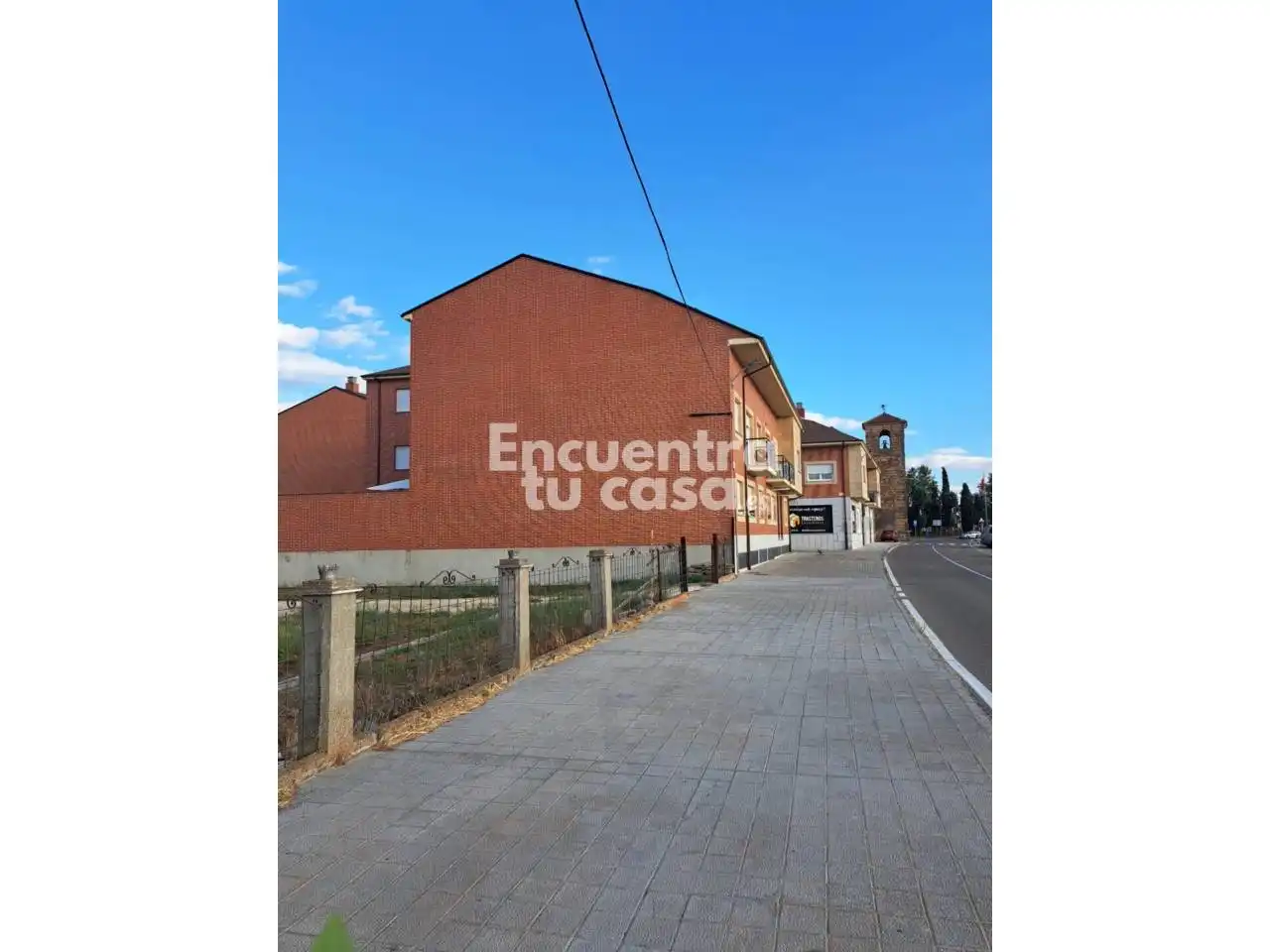 Vista exterior de Piso en venta en Moriscos con Calefacción, Parquet y Terraza