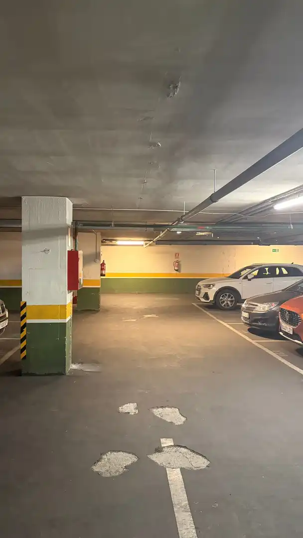 Aparcament de Garatge en venda en Madrid