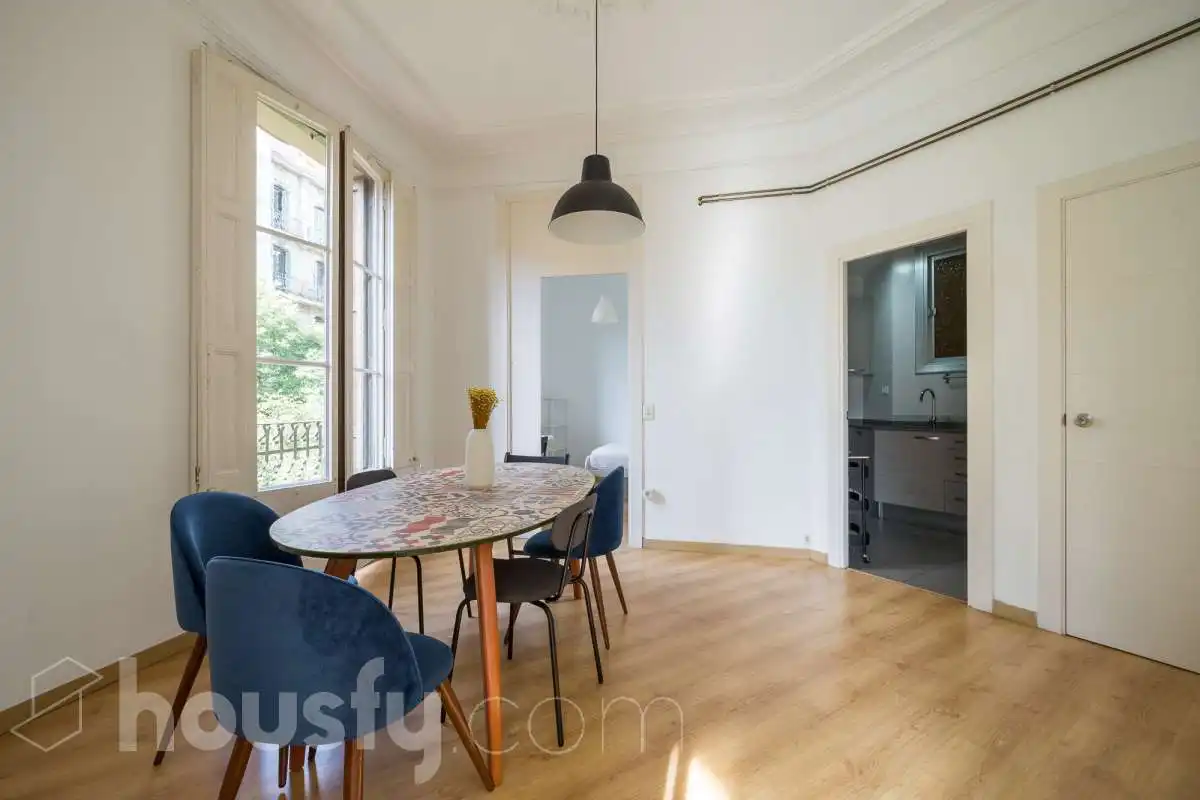 Appartamento con terrazza in vendita a Carrer del Comte d'Urgell ., imagen 4
