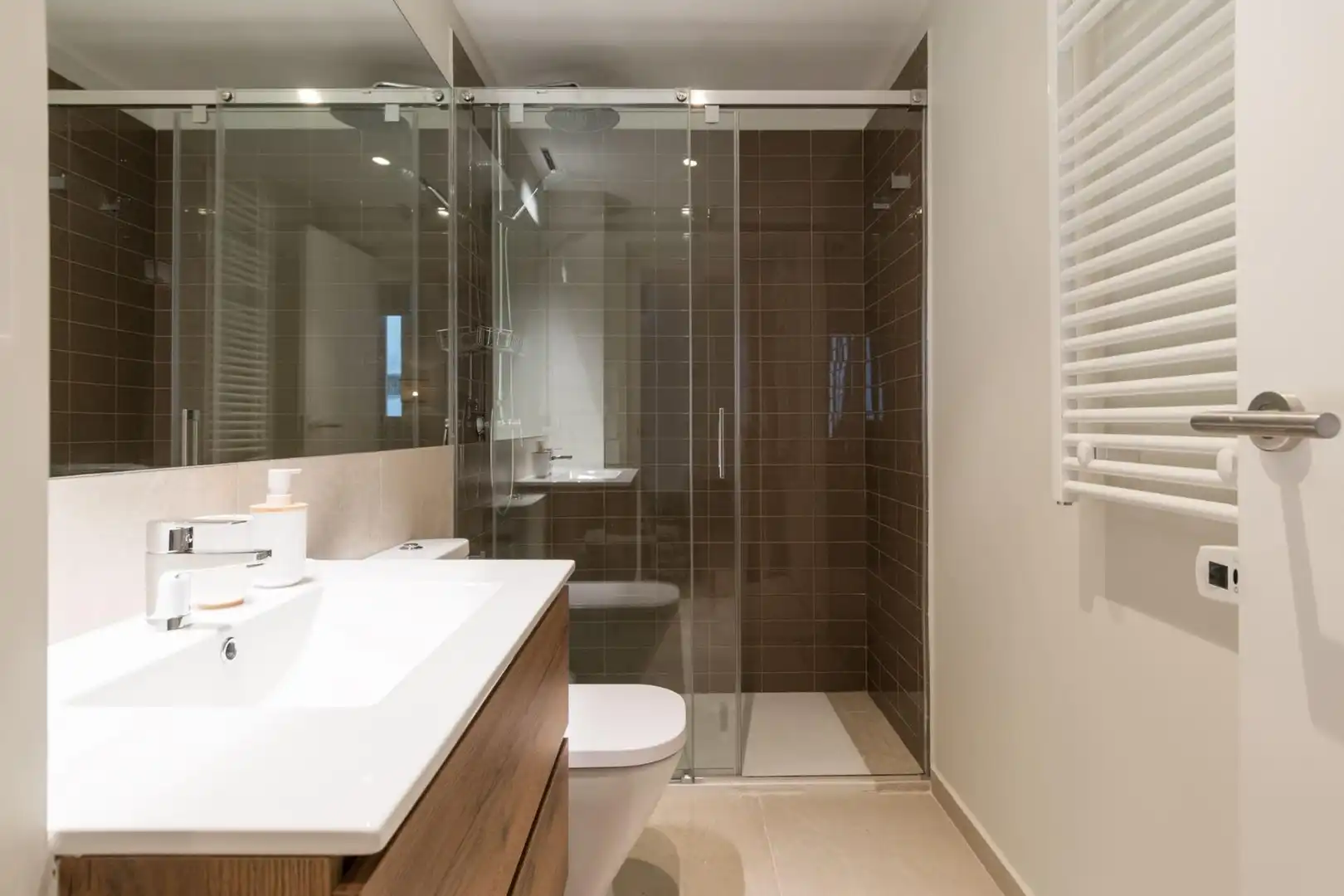 Bathroom of Study for rent in Madrid