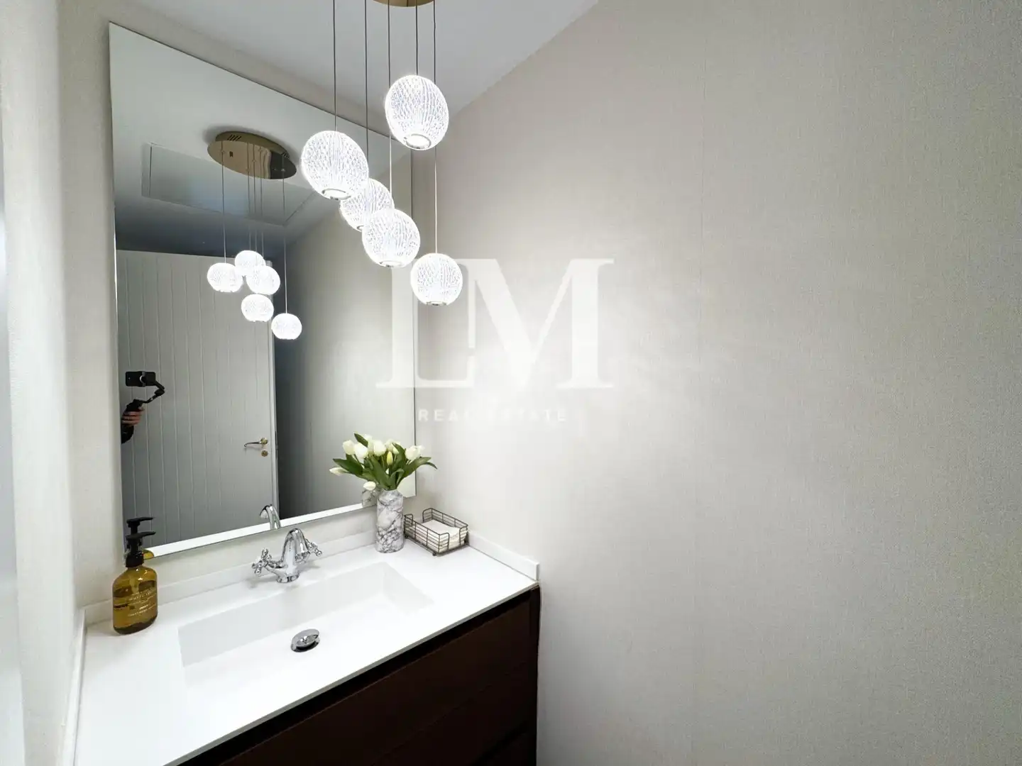 Baño de Casa adosada de alquiler en Barcelona con Aire acondicionado, Jardín privado y Terraza