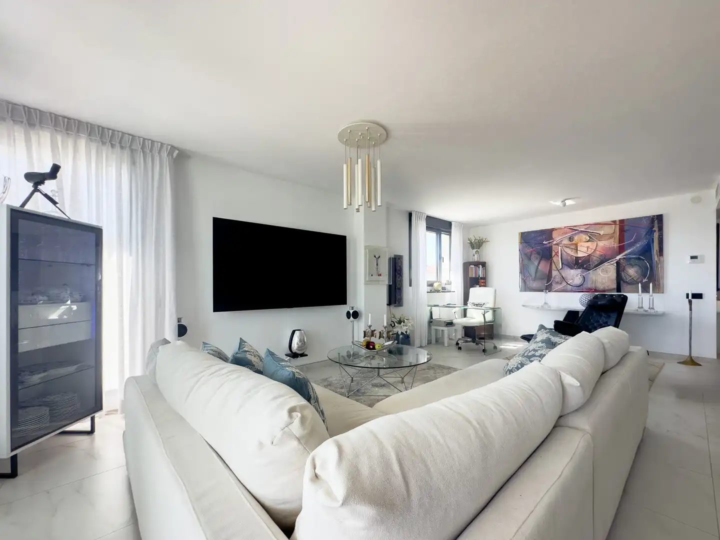 Sala de estar de Ático en venta en Estepona con Calefacción, Terraza y Trastero