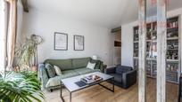 Living room of Flat to rent in  Madrid Capital  with Air Conditioner, Heating and Terrace