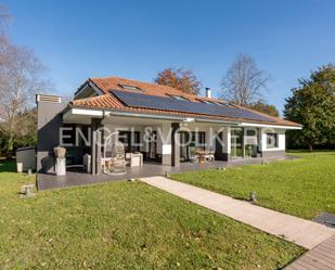 Vista exterior de Casa o xalet en venda en Siero amb Aire condicionat, Calefacció i Jardí privat