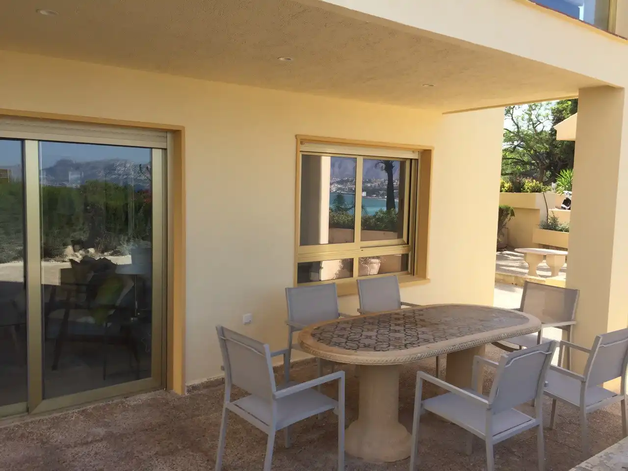 Terraza de Piso en venta en L'Alfàs del Pi con Aire acondicionado, Terraza y Piscina comunitaria