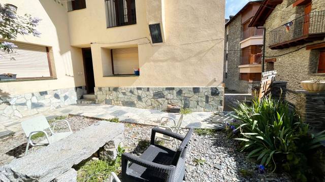 Casa-chalet en Venta en Plaça Macot-ainet de Cardos en Vall de Cardós