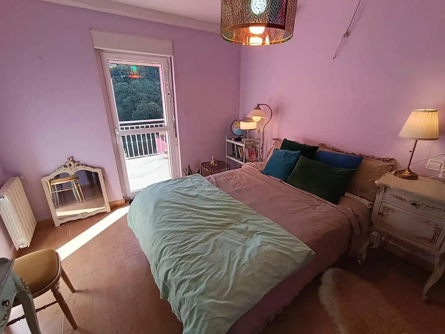 Habitación de Casa o chalet en venta en Avilés con Terraza, Trastero y Amueblado