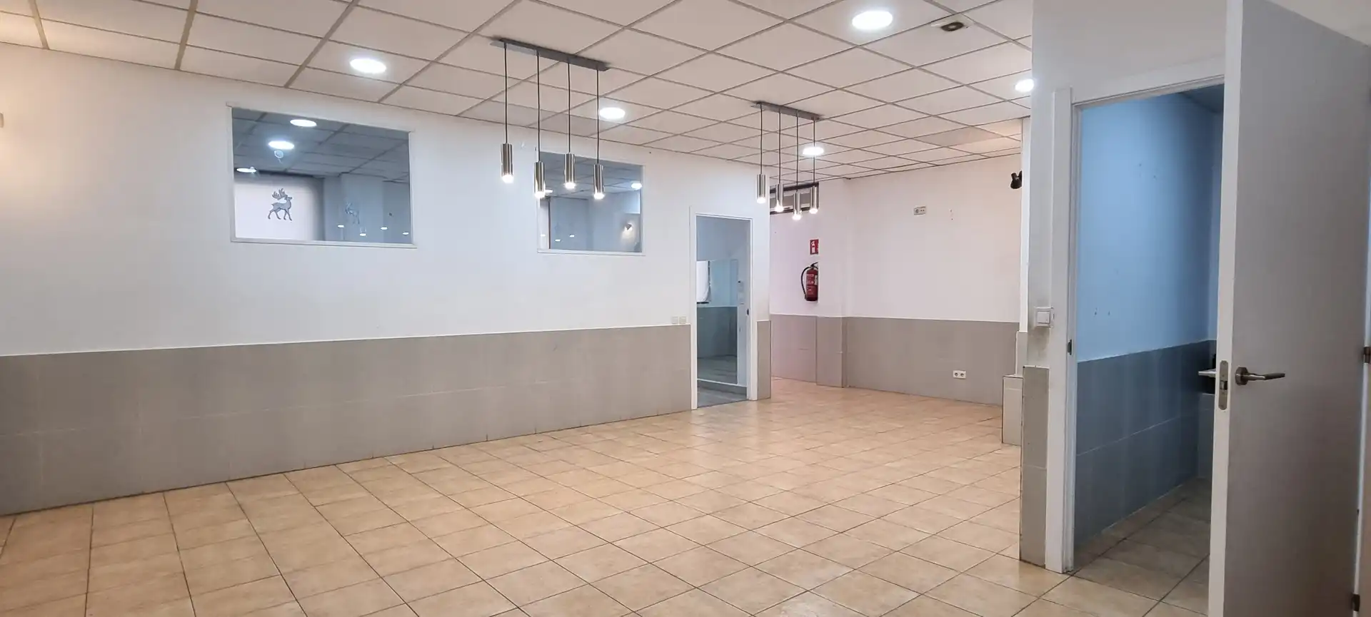 Business premises for sale in Calle Lago Blanco, imagen 45