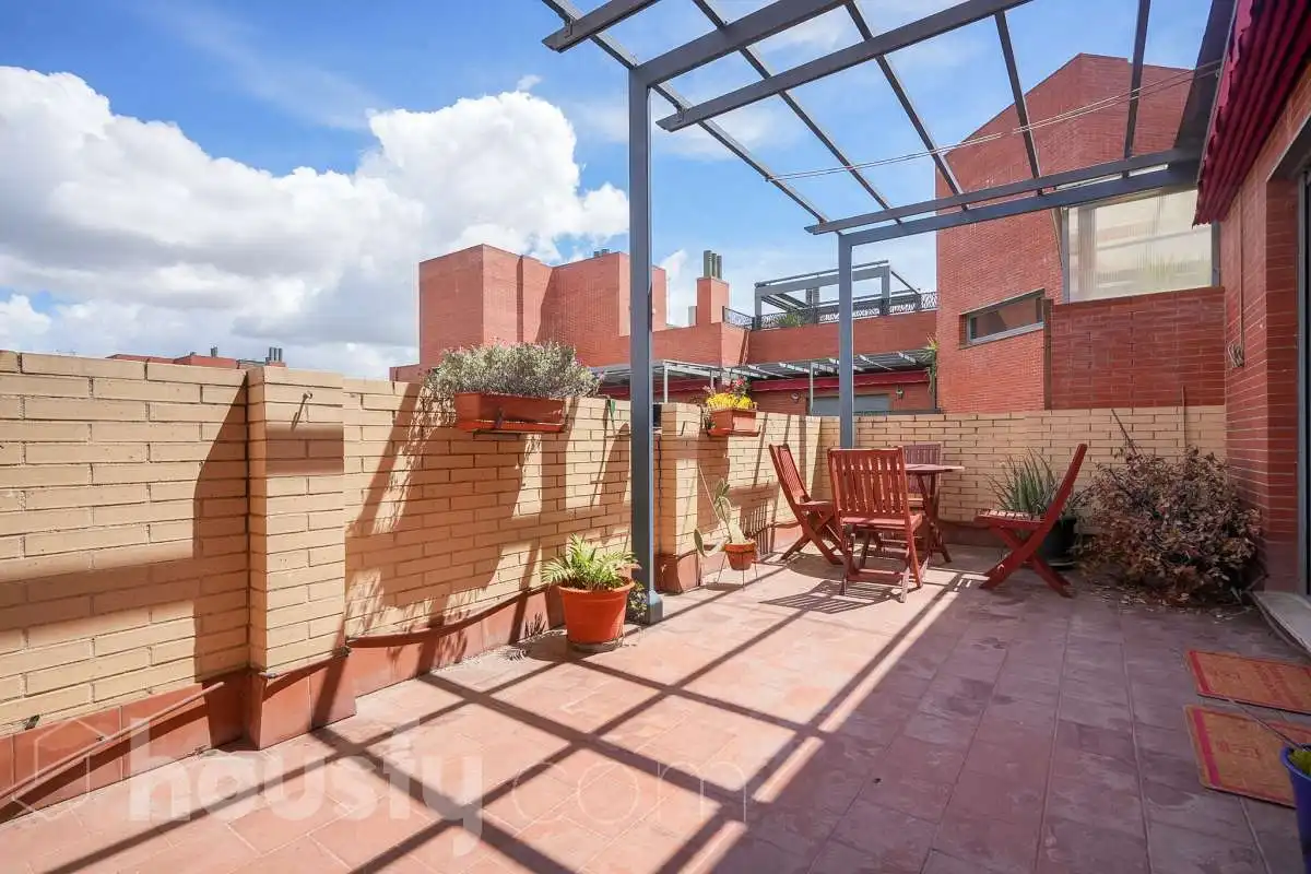 Terrace of Flat for sale in Madrid  with Air Conditioner, Heating and Private garden