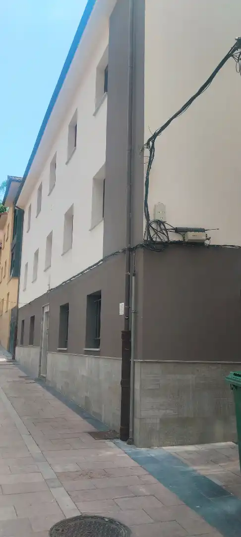 Außenansicht von Erdgeschoss zur Miete in Ribadesella mit Möbliert, Ofen und Waschmaschine