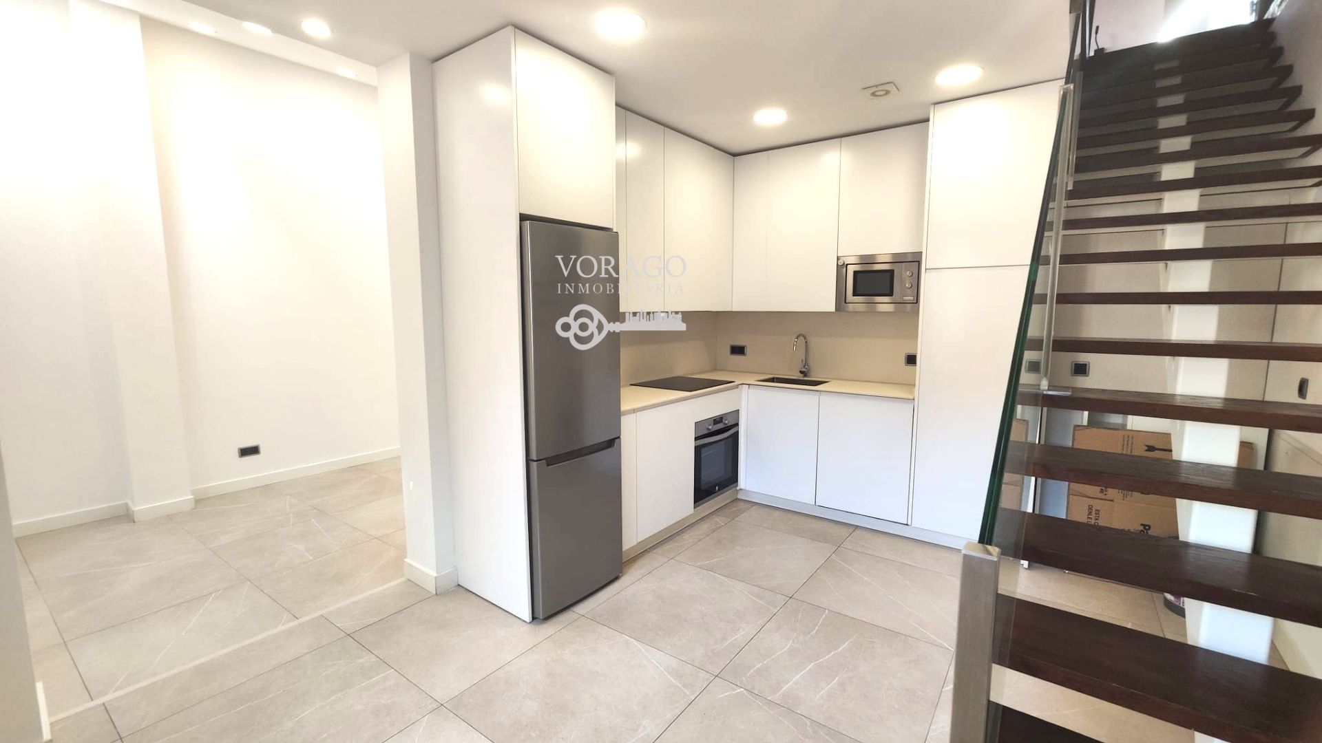 Cuina de Dúplex de lloguer en Alcalá de Henares amb Aire condicionat i Calefacció