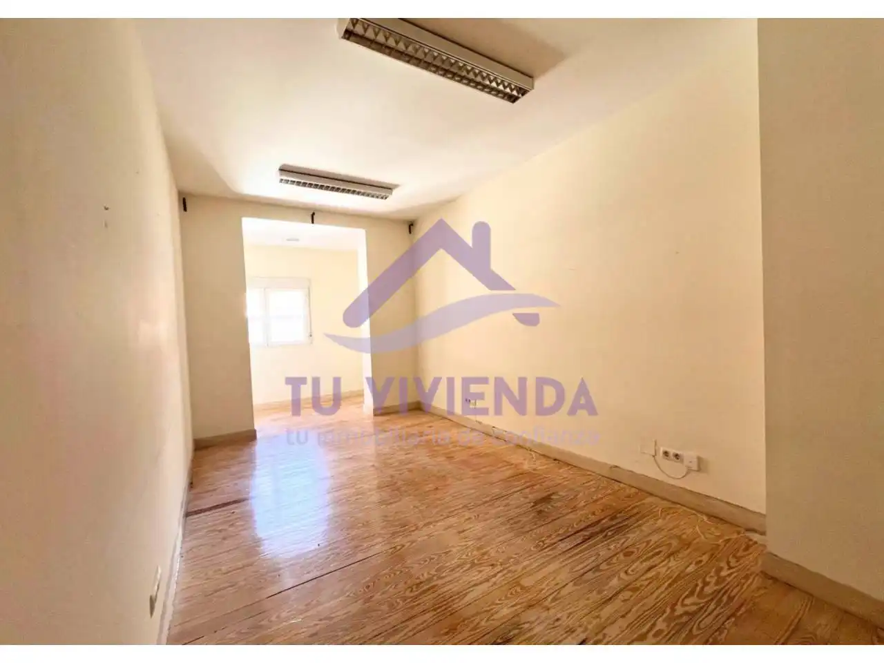 Oficina de lloguer en Centro