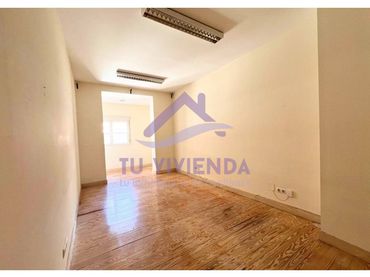 Oficina amb ascensor de lloguer a Calle Menéndez Pelayo