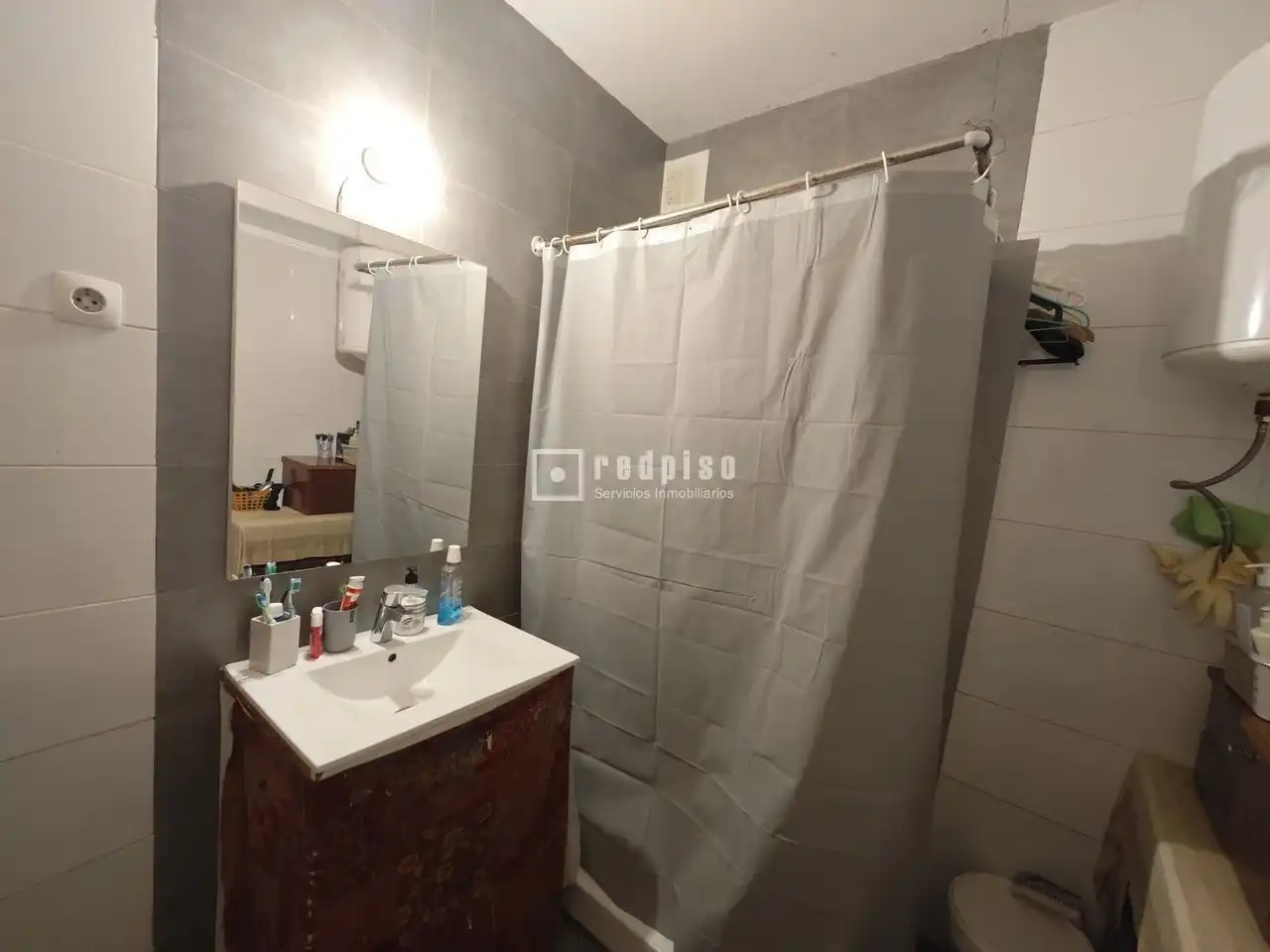 Bany de Pis en venda en Madrid amb Calefacció i Parquet