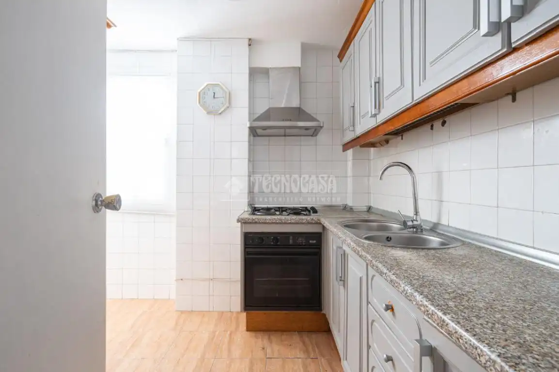 Piso con terraza en venta en Av. Don Bosco, imagen 8