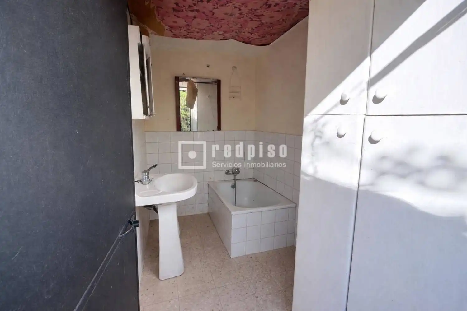 Bany de Casa o xalet en venda en Madrid
