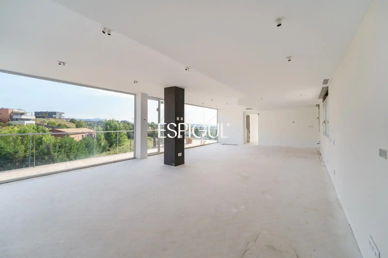 Sala d'estar de Casa o xalet en venda en Sant Esteve Sesrovires amb Aire condicionat, Calefacció i Traster
